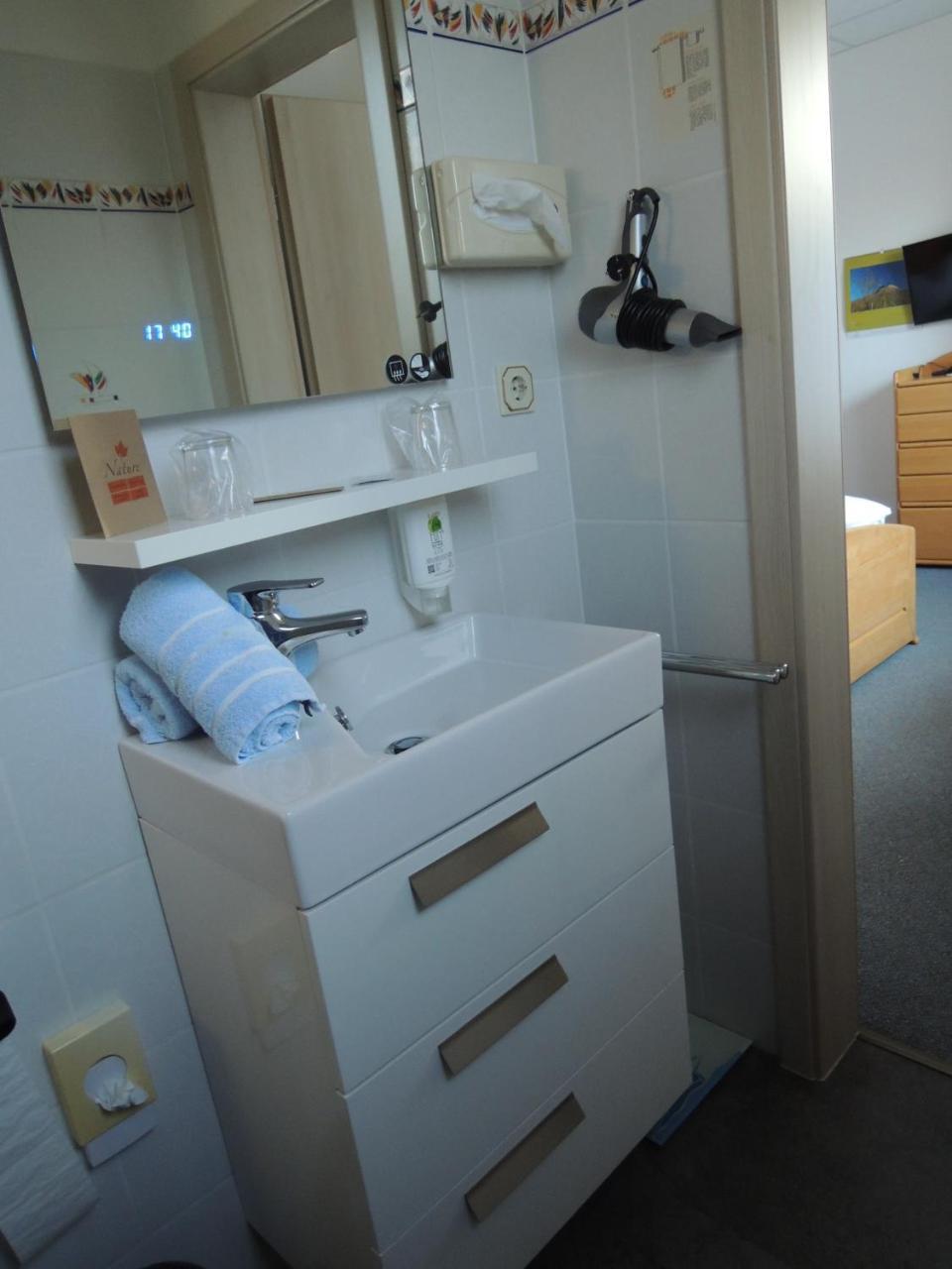 Hotel Ostfriesland Garni Norden Extérieur photo